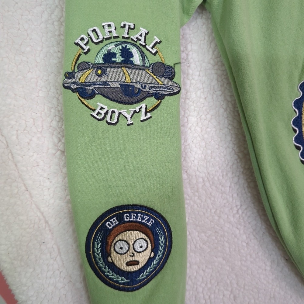Rick And Morty Unisex Size Small Sweatshirt Light Green Embellishments Patches